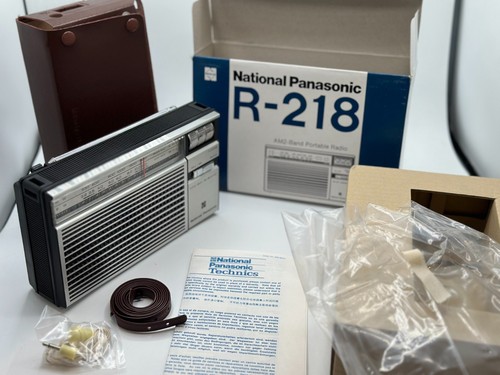 New/Neuf Panasonic RADIO Vintage of 1970 - Test OK ! + transistor - Foto 2 di 10