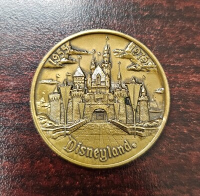 Disneyland 銀製記念コイン 1955-1990 Disneyland 銀製記念コイン 1955-1990