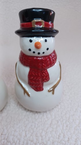 St. Nicholas Snowman Salt & Pepper Shakers Set Mr. & Mrs. Christmas Decor - Picture 11 of 14
