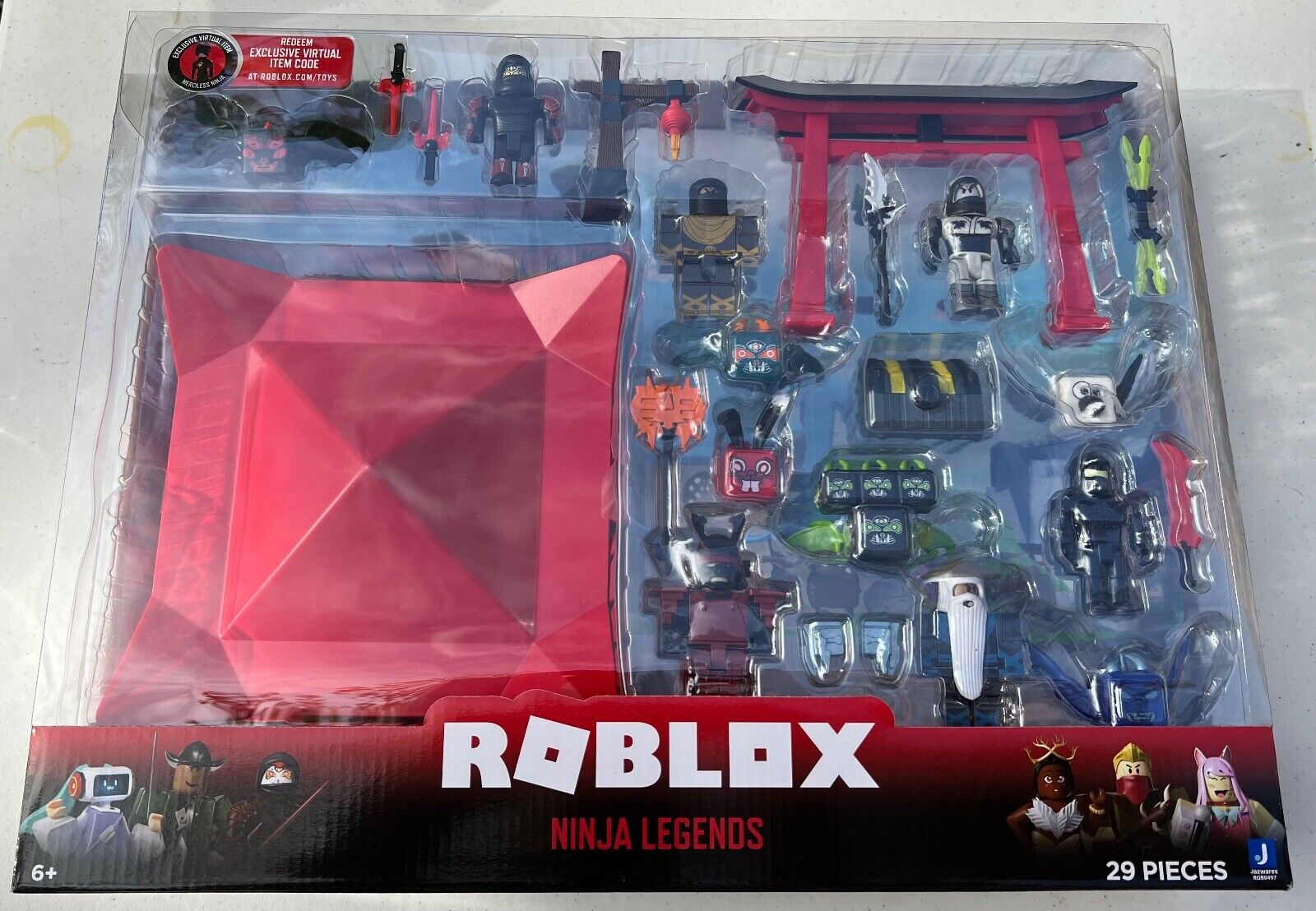 Roblox Ninja Legends 29 Pieces Playset 6 Figs + Accessories