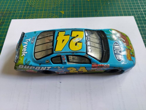 Jeff Gordon #24 Looney Tunes Monte Carlo - Picture 11 of 16