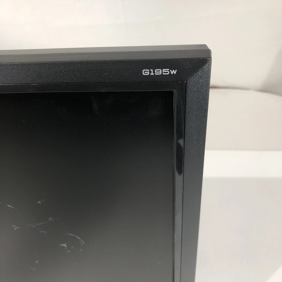 Acer G195W 19 Inch Monitor LCD With Stand - Image 4 of 4