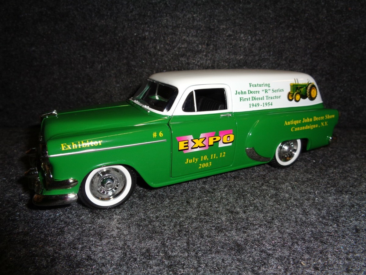 1954 CHEVY SEDAN DELIVERY JOHN DEERE TRACTORS Truck NY EXPO 1:24