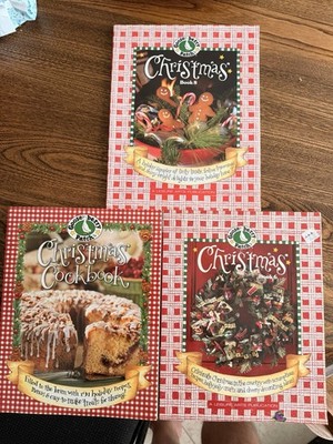 Gooseberry Patch Book Lot: Christmas Cookbook, Book 6, Book 8