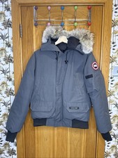 Canada Goose Chilliwack Bomber Jacket Graphite Grey Coyote Fur Hood (M)