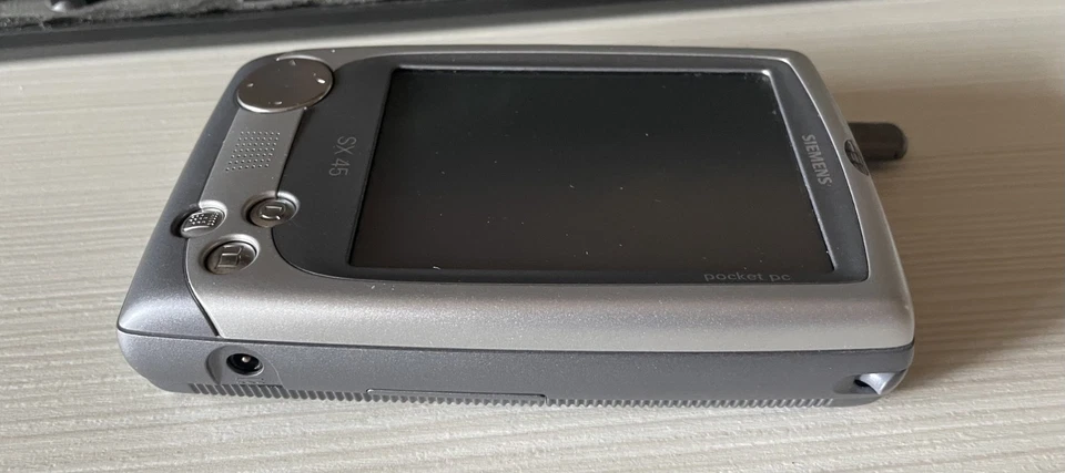 Siemens SX45 - One of the first PDA with mobile phone 2001 Foto 2 de 4