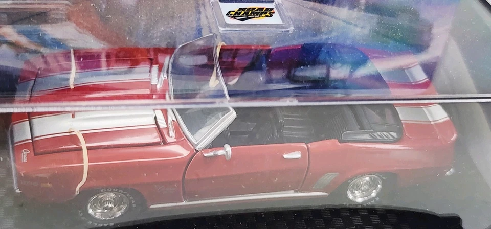 1999 Road Champions 1: 43 比例压铸 * '69 雪佛兰科迈罗 * 带盒架带盒 — 第 4/4 张图片