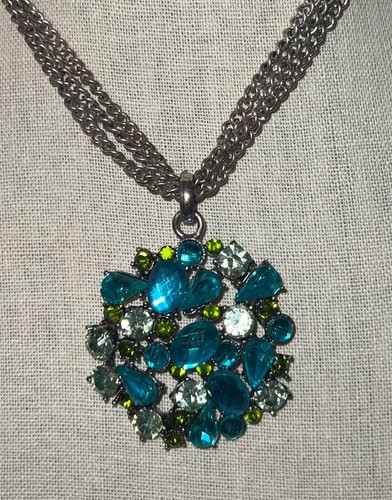 Erica Lyons Rhinestone Pendant Necklace Silver Tone Blue and Green NWT - Picture 2 of 6