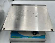 Benchmark Scientific Everlast 3-80 RPM Variable Speed Test Tube Rocker, BR5000