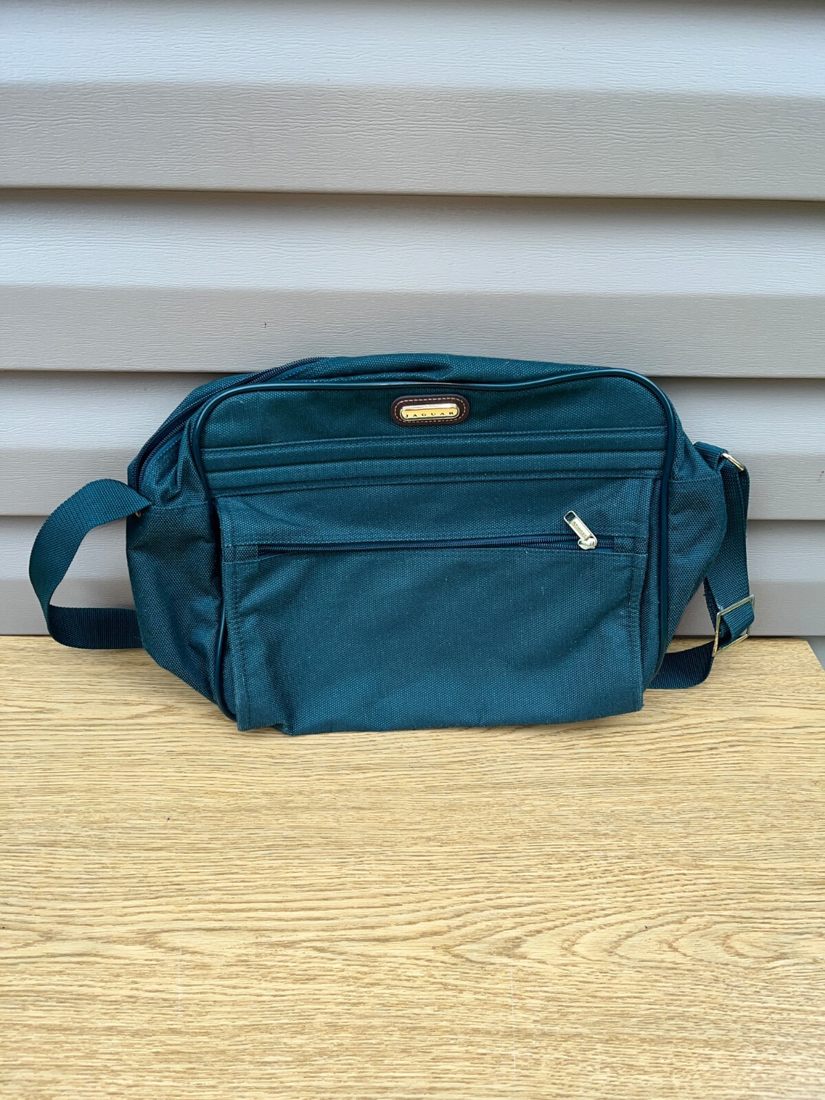 Jc Penney Company Jaguar Carry On Luggage Overnight Shoulder Bag green