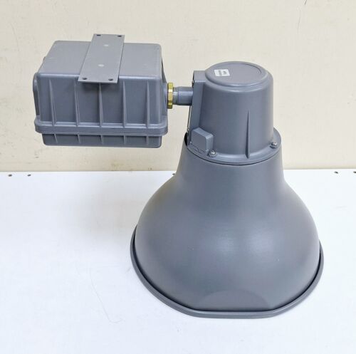 Federal Signal T-302GCX-120 / 302GCX SelecTone Amplified Speaker - Picture 9 of 10