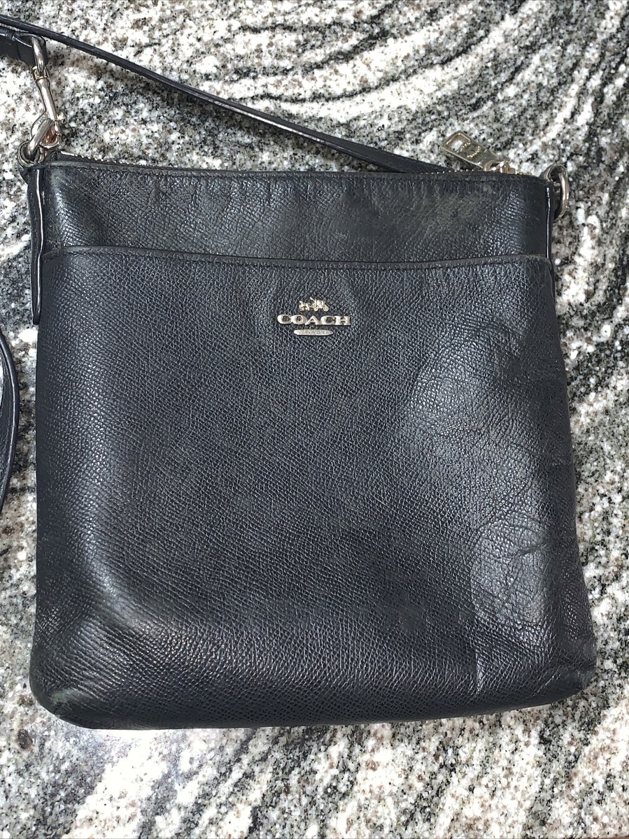 Coach Womens 52348 Black Leather North/South Swingpack Used