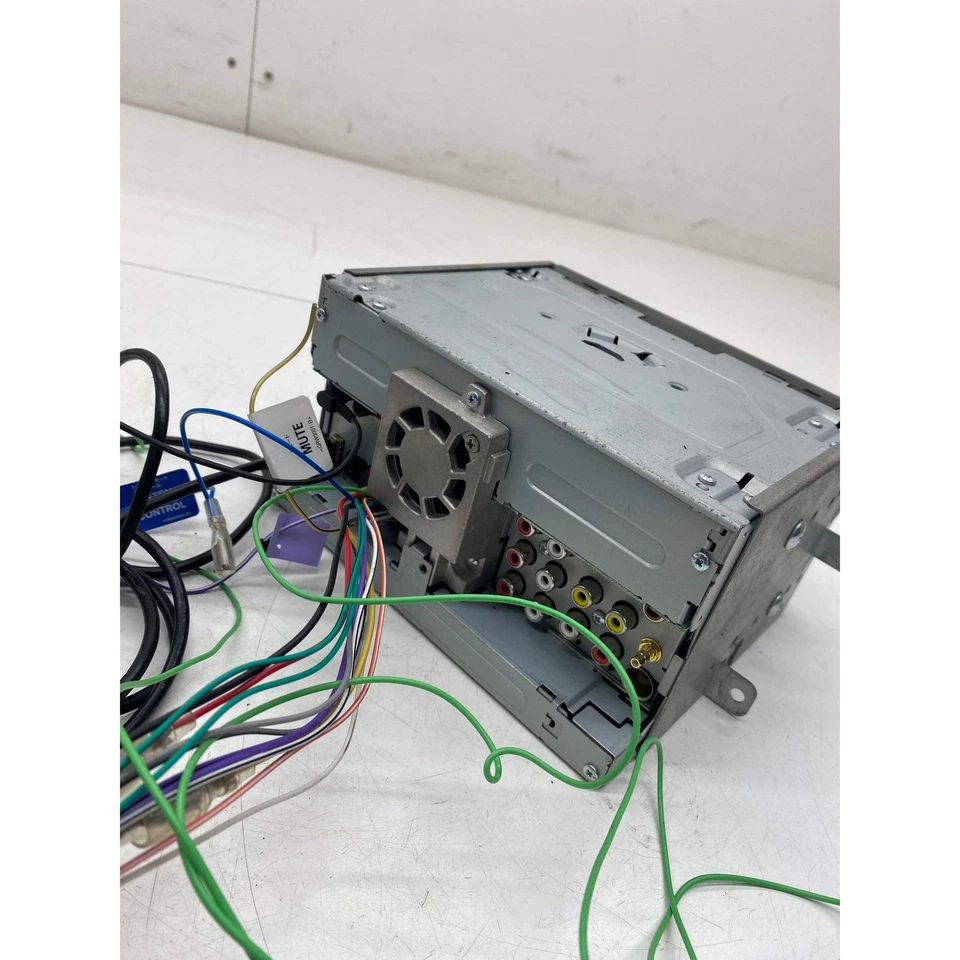 Subaru Impreza Pioneer stereo cd player AVHZ3100DAB WRX STI 2003 - Image 4 of 4