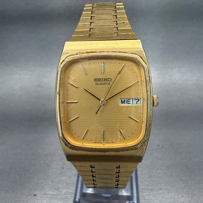SEIKO ゴールドカラー　腕時計　#5333 Seiko Watch Men 29mm Gold Dial Gold Tone Daydate Rectangle 6533