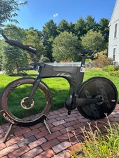 VENTUM ONE DISC TRIATHALON BIKE