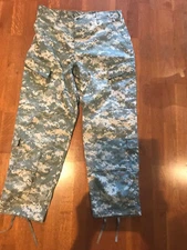 US ARMY ISSUE ACU DIGITAL CAMO TACTICAL MILITARY COMBAT CARGO PANTS MEDIUM Short