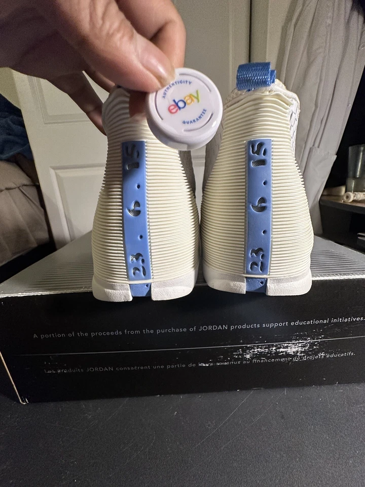 Talla 9.5 - Jordan 15 OG Columbia 2000 Foto 3 de 4