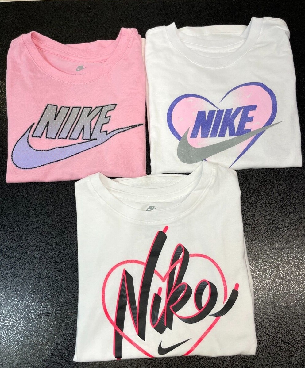 ★NIKE★Girls ロゴコットンTシャツ(White/Pink)2-7Y Nike Tee Original Girls/Kids Printed T-shirt Pack of 3 Multi