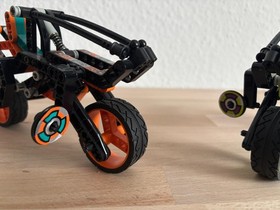 LEGO&reg; Technic Duel Bikes / Set 8305 | Used