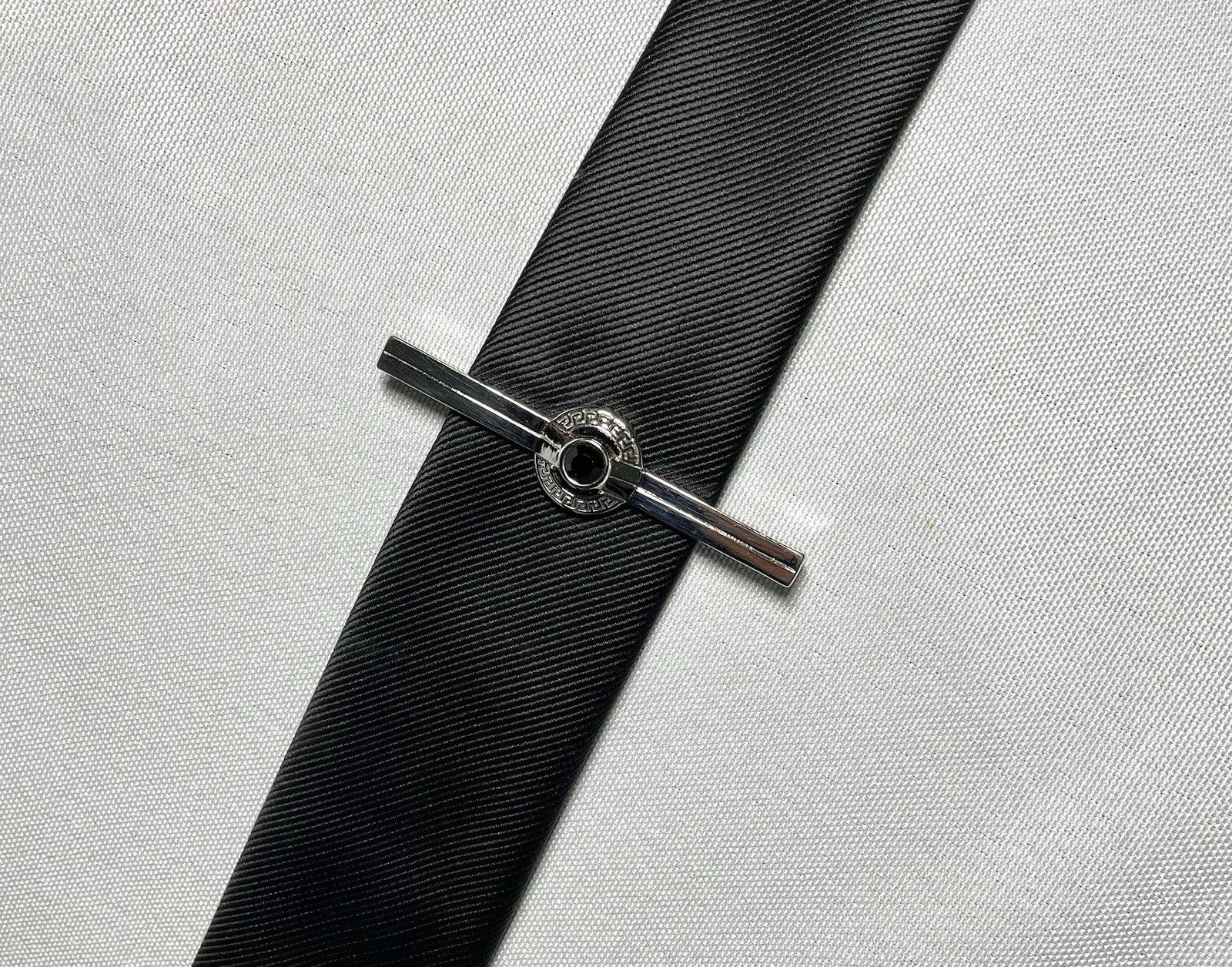 Auth Gianni Versace Greca Design & Black Stone Decor tie clip bar chrome silver thumbnail 9