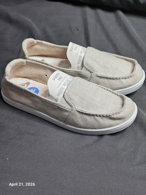 NWOT Roxy Minnow VII Womens Loafer Size 7.5 Color Beige