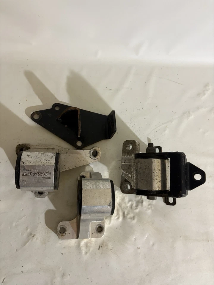 Hasport H22 To EK Engine Mounts - Image 3 of 4