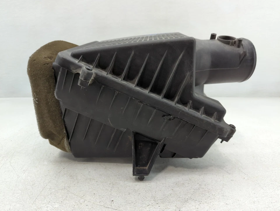 Трубка впускного шланга воздухоочистителя Gmc Yukon Xl DLEHD - Изображение 2 из 4