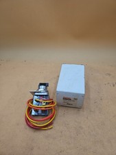 Furnas Siemens 49SAS01 Selector Switch Kit. Hand Off Auto. 52SA2CAB