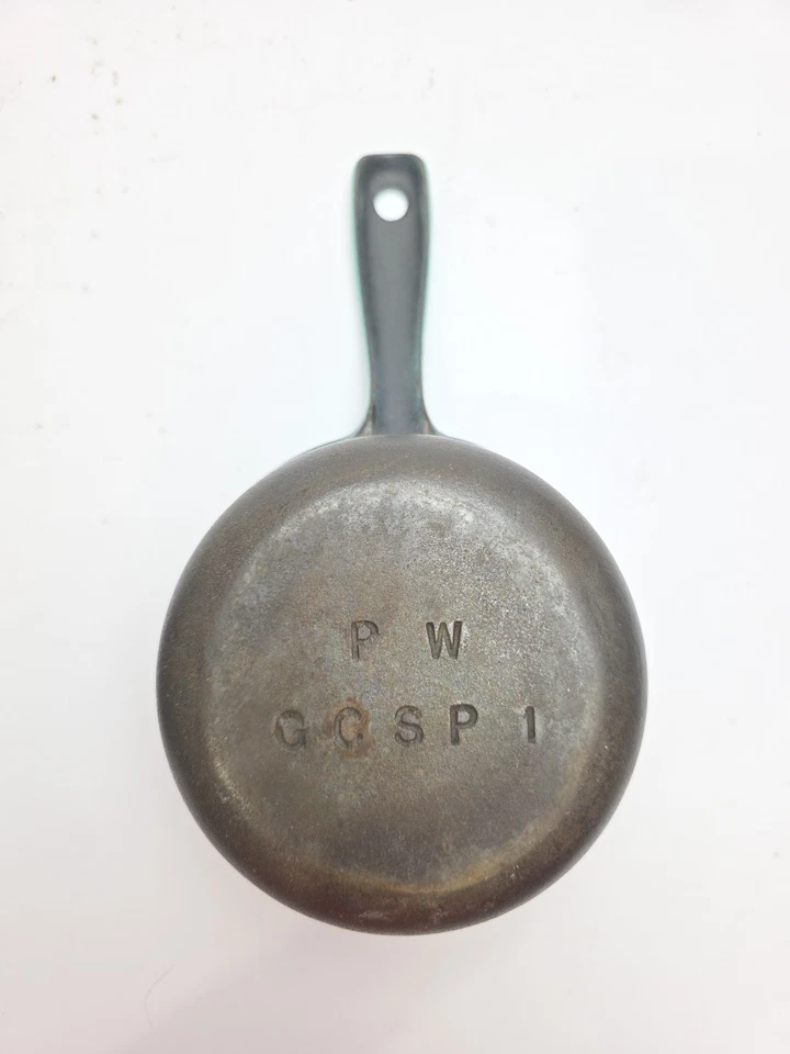 Vintage Prizer Ware Cast Iron & Enamel Pans MCM Turquoise Set Of Two - Image 4 of 4