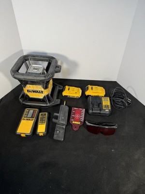 Dewalt 20v DW079LR rotary Red laser level Full Kit W/ 2 Bat.5ah/2ah W/Case  Used