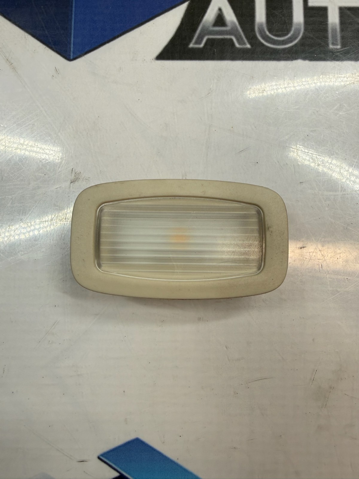 2014-2017 Mercedes C300 Interior Light LED Roof Vanity Lamp A0009063604 OEM