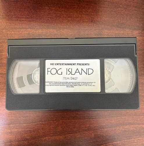 Fog Island 1945 B/W Movie VHS Tape Mystery Suspense Horror Poverty Row Film - Picture 7 of 9