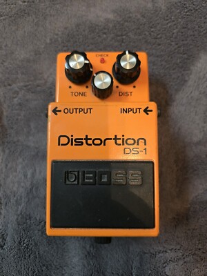 BOSS DS-1 - DISTORTION Used