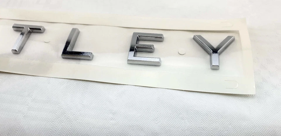 BOTAS CROMADAS BENTLEY LOGOTIPO DE FABRICANTE DE EQUIPOS ORIGINALES BENTLEY - Imagen 3 de 4