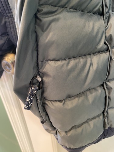 Patagonia KIDS' DOWN SWEATER JACKET 600 Fill Navy Size L/12 Excellent Condition - Picture 7 of 13