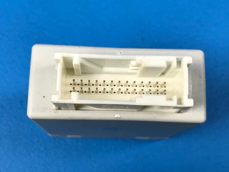 09-15 UNIDAD MÓDULO CONTROL SUSPENSIÓN NEUMÁTICA BMW F01 F07 535I 550I 740I 750I 760LI Foto 4 de 4