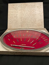 Set di 42 pennini e canotto con pennino KALIGRAFICA, in cornice in peltro