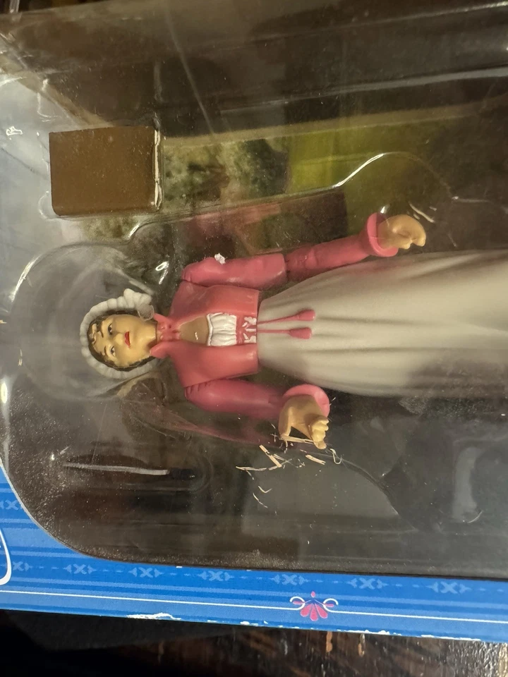 FIGURA DE ACCIÓN DE JANE AUSTEN Archie McPhee 5,5" con accesorios de libro y pluma Foto 3 de 4