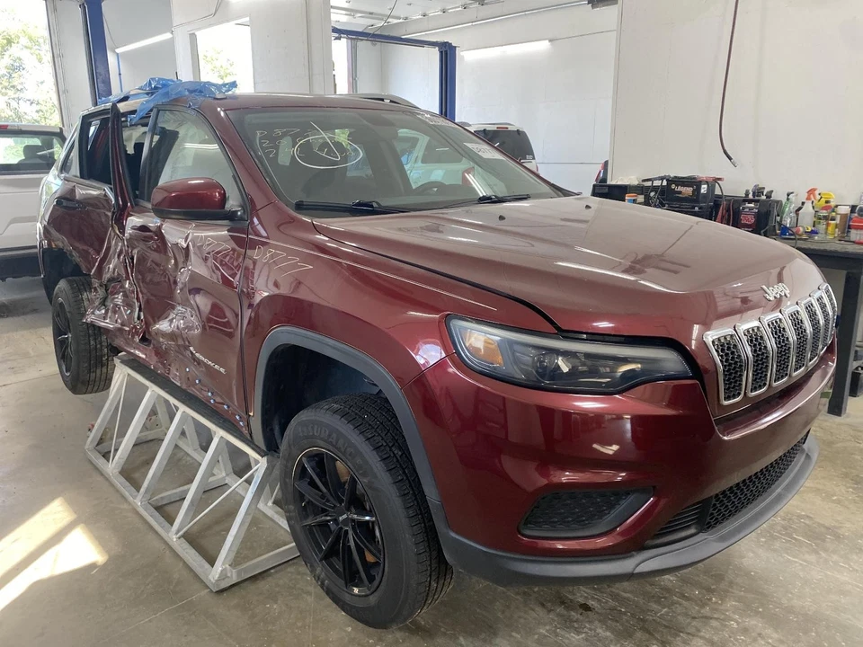 Conjunto de luz trasera izquierda usado se adapta a: Jeep Cherokee 2020 cuarto montado en panel LED Foto 3 de 4