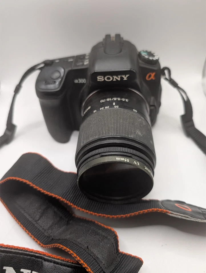 Sony Alpha 300, photo 1 of 5
