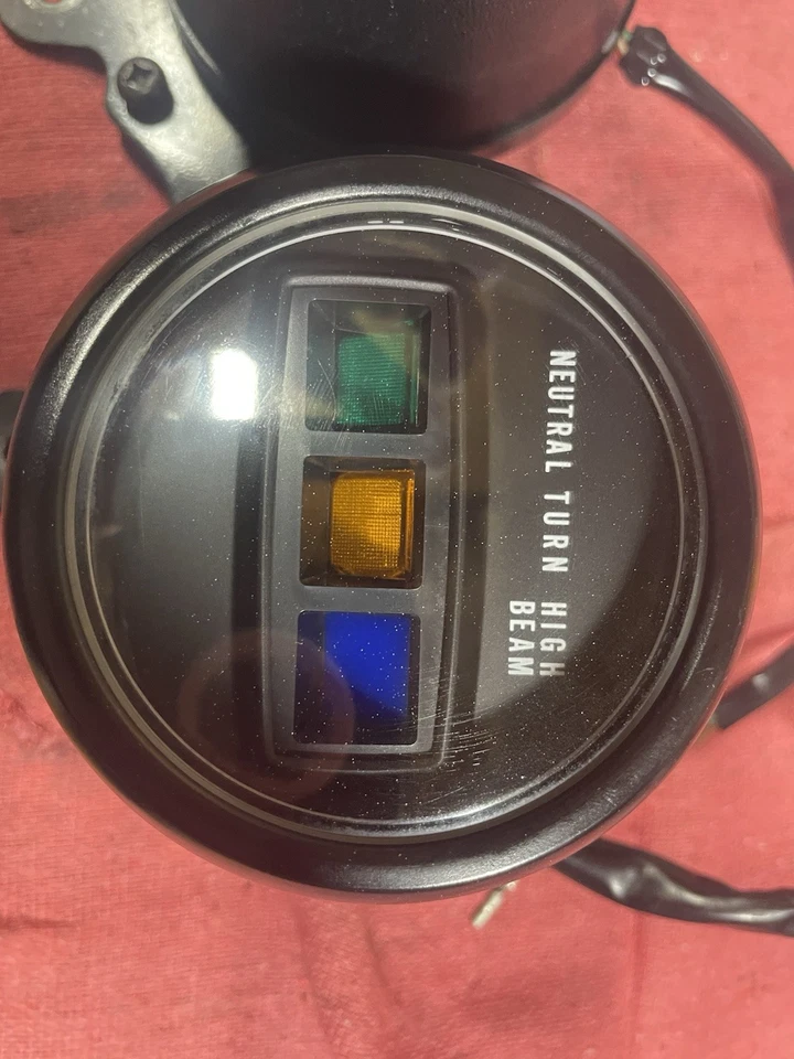 1980-82 Honda cm 200 twinstar Speedo/ gauge cluster. nice shape.Low miles!! - Image 4 of 4