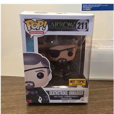 Funko Pop! Vinyl Deathstroke Unmasked Arrow Hot Topic Exclusive Box #211