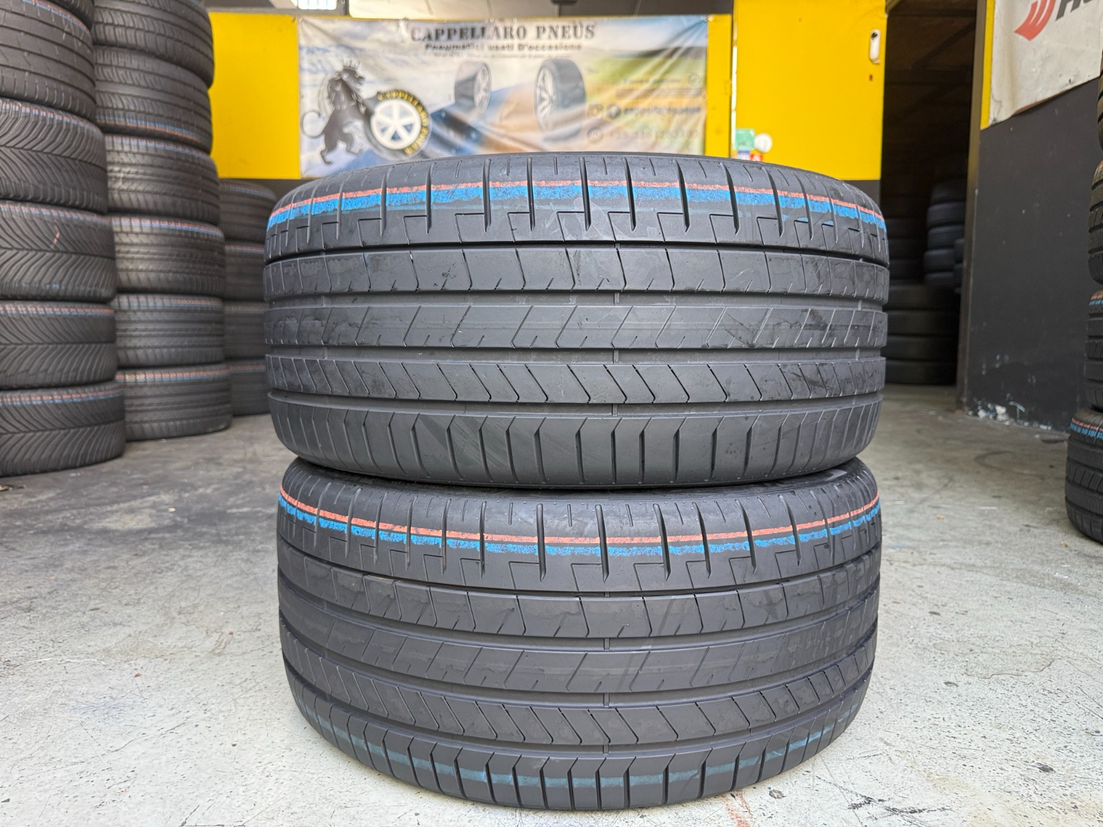2 Pneumatici Pirelli P Zero PZ4 295/35R21 107Y XL MGT1 Estivi 90% Residui