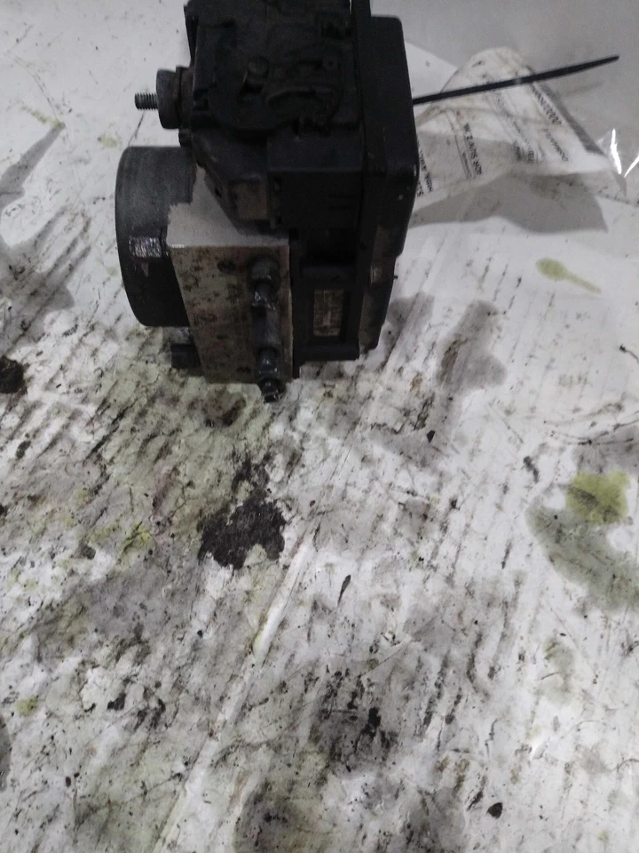 Conjunto hidráulico ABS usado serve: 2008 Suzuki Sx4 Htbk AWD sem estável eletrônico - Imagem 2 de 4