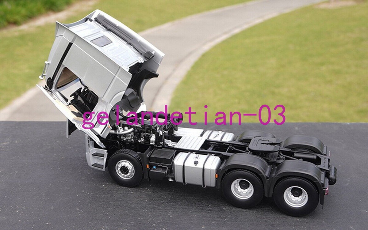 1/24 Scale Mercedes Benz Actros Truck Tractor Silver Diecast
