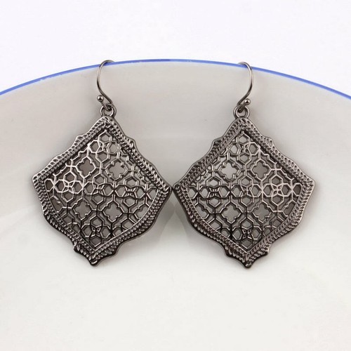 Orecchini Gancio Filigree Floreali Geometrici Openwork Aquilone Donna Moda Gioielli - Foto 19 di 23