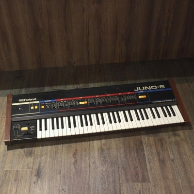 Roland JUNO-6 Analog Synth - 1982 Classic, 6-Voice DCO, getestet, mit Hardcase