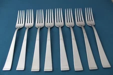 8 Dinner Forks Wallace JULIENNE Glossy 18/10 Stainless Korea 7 3/8"