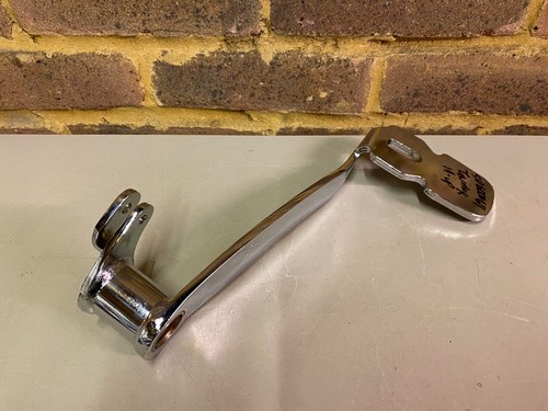 Original Harley-Davidson Touring Bremspedal hinten / Hebel Chrom 50600067 - Bild 1 von 3