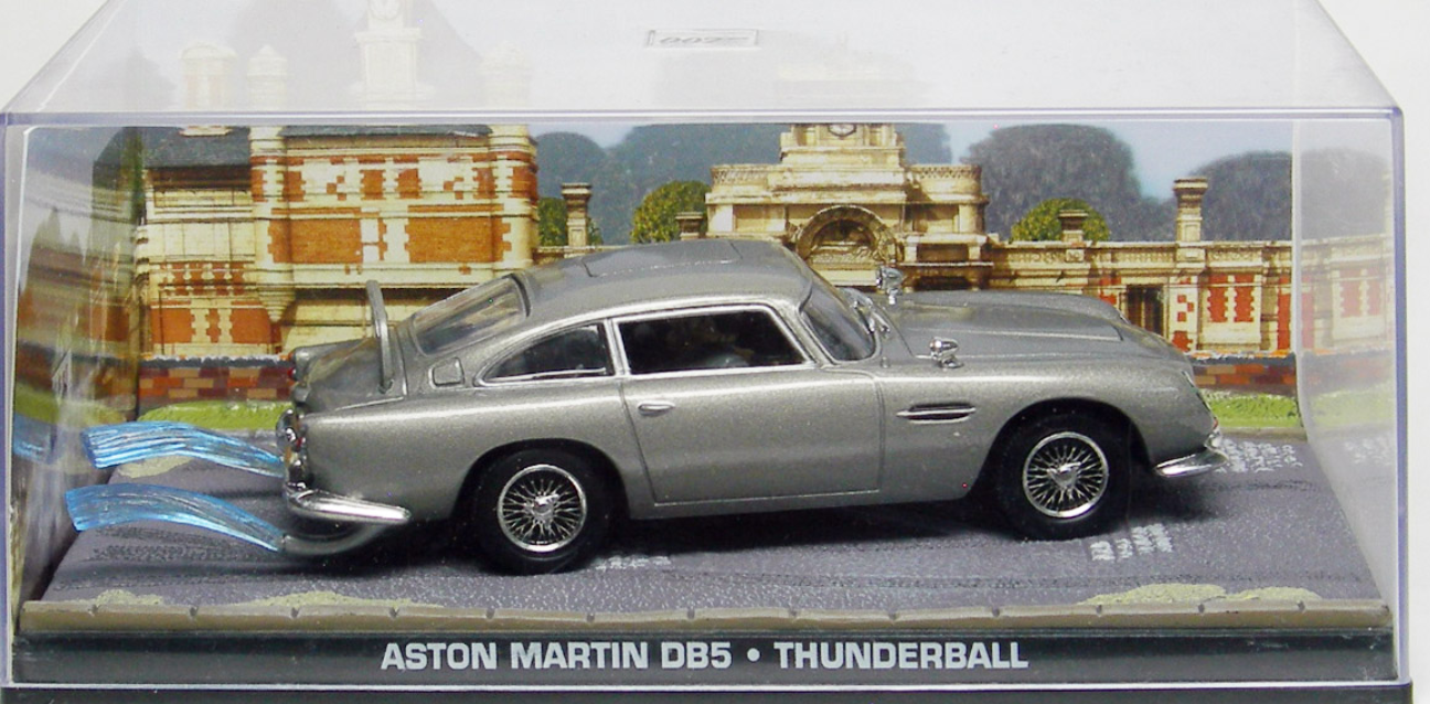 Aston Martin DB5 Thunderball 007 James Bond 143 Diecast Car + Magazine